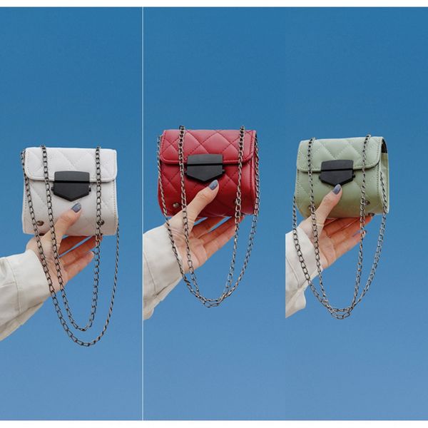 

solid color women's 2020 diamond small square fashionable versatile messenger bag diamond grid chain small square bag, White