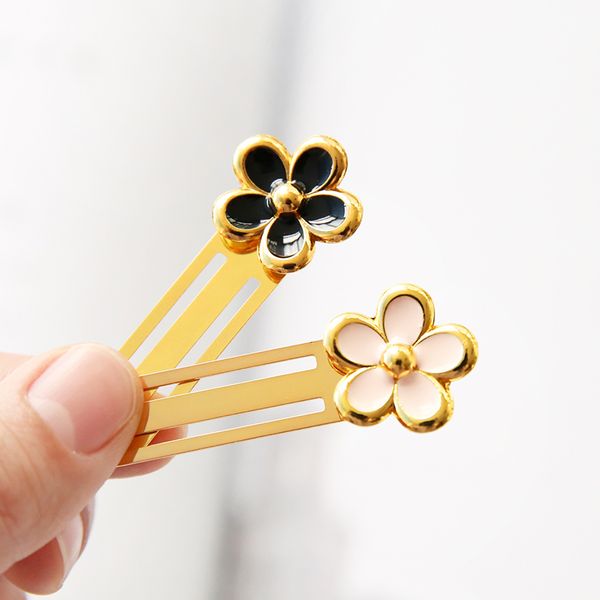 

small daisy planner clips, bookmark pin clips