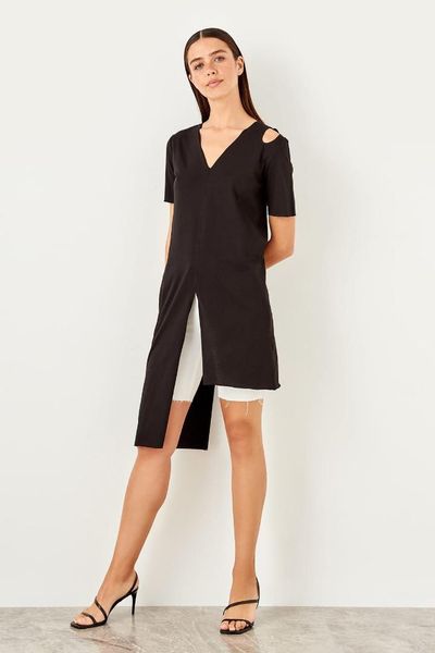 

trendyol black with a slit asymmetrical knitted blouse twoss19ad0096, White