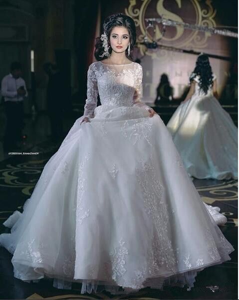 

modest vintage lace appliques a-line wedding dresses 2020 custom bridal gowns formal long women wedding wear princess retro cheap, White