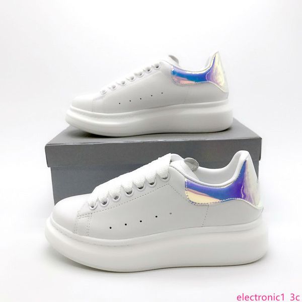 

2019 oversize laser white reflective new runaway italy luxury shoes height increase luxury men and women shoes size 35-44 with, Black;green