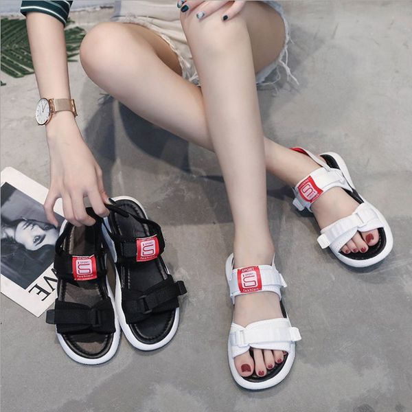 

корейский 2020 летние тапочки для женщин сандалии дизайнерская обувь роскошные слайд летняя мода широкие плоские скользкие сандалии тапочки, Silver