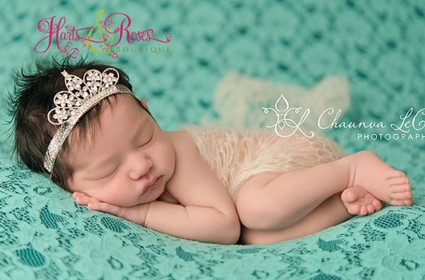 

2017 latest style 100pcs/lot kids girl crystal crown headband kids shining elastic headband christmas gift hair accessories, Slivery;white