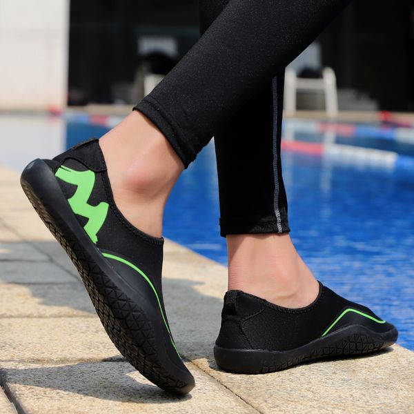 

shoes men women sneakers swimming water sports aqua beach couple shoes surfing slippers upstream light athletic footwear