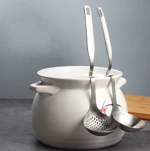 Cucchiaio da zuppa creativo in acciaio inossidabile 304 da appendere alla parete con manico lungo e gancio per cucchiaio piccante di salvataggio caldo