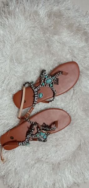 Hot Sale- Indian African Perlen Pantoffeln für Frauen Old-School-Schuhe Klassiker Ketten Slipper großer Flip Flops für den Sommer ZY488