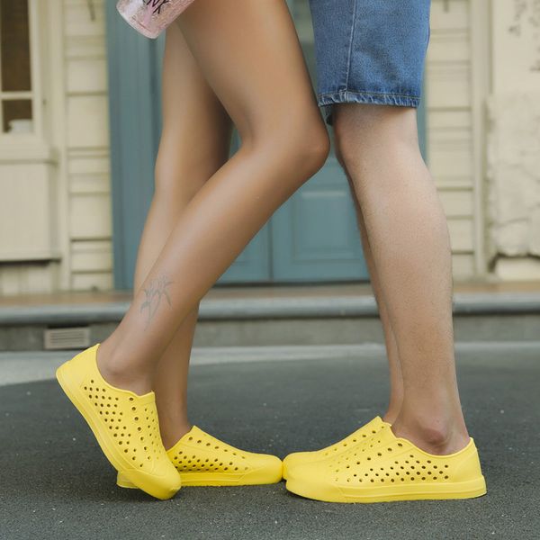 

2017 men and women aqua shoes outdoor breathable beach shoes lightweight quick-drying wading sport water camping sneakers