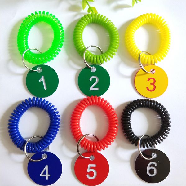 Bracciale a spirale Portachiavi in plastica Portachiavi a molla Portachiavi con cinturino Hotel Bagno Supermercato Anello a mano con numero digitale