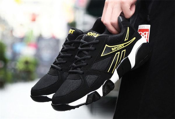 

2019 flying wild youth breathable fashion designer shoes sneakers tricolor sneakers mens lightweight running shoes