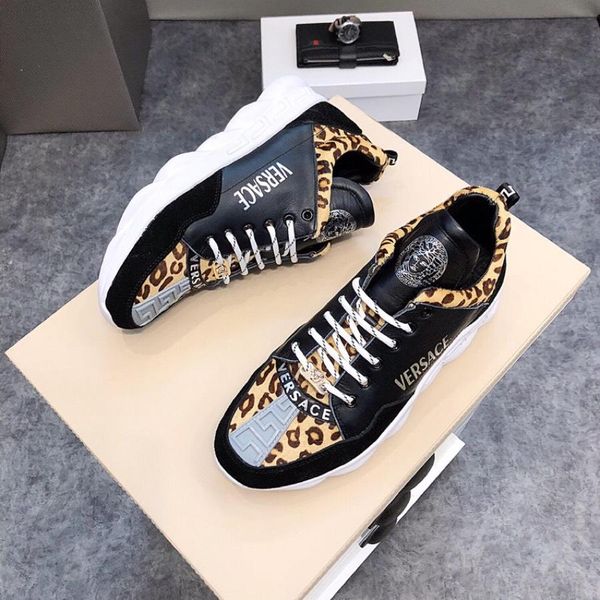 

Sapatos clássicos ikdksdkiern