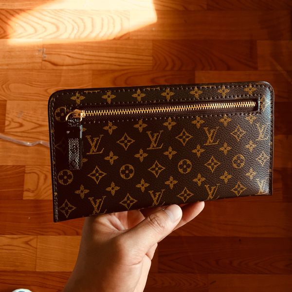 

Wallet LV0100