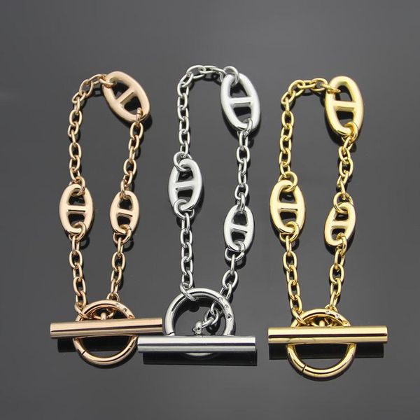 

2020 designer direct sales titanium steel version h letter pig nose bracelet couple ot buckle pig nose bracelet, Black
