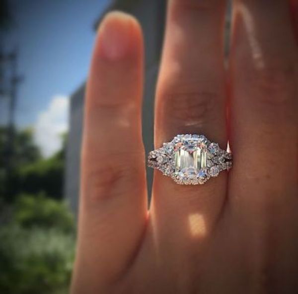 

exaggerated square party accessories alrefers to the female creative fashion jewelry temperament personality end ring red, Golden;silver