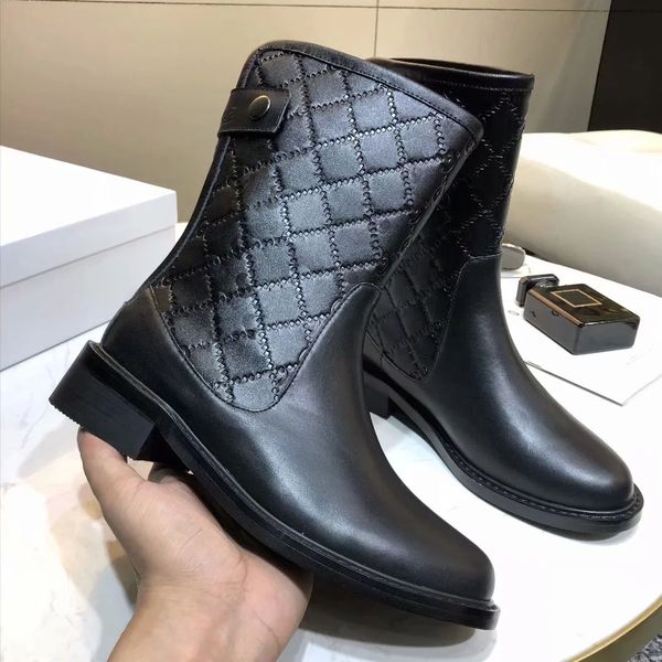 

2019 woman boots sneaker real leather shoes fashion boots martin boots casual shoes lace-up shoes eu:35-40 with box dhl 02, Black