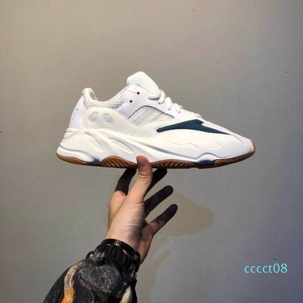 

новый kanye west wave runner 700 seankers спортивные кроссовки новых женщин кроссовки высокого качества спортивная обувь cct08