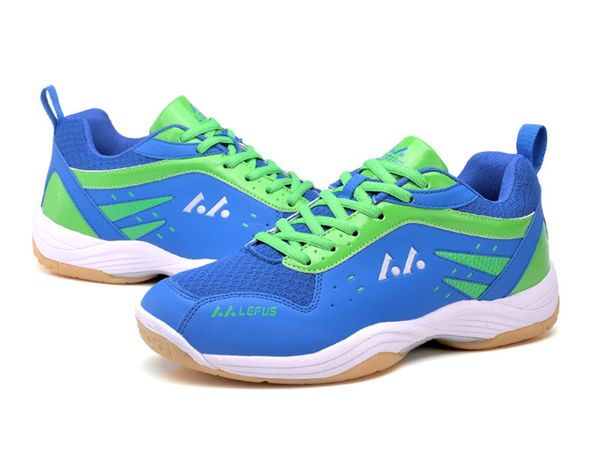 

2020 wholesale wild mesh fashion designer shoes triple s sneaker dress de luxe sneakers colorful men running shoes