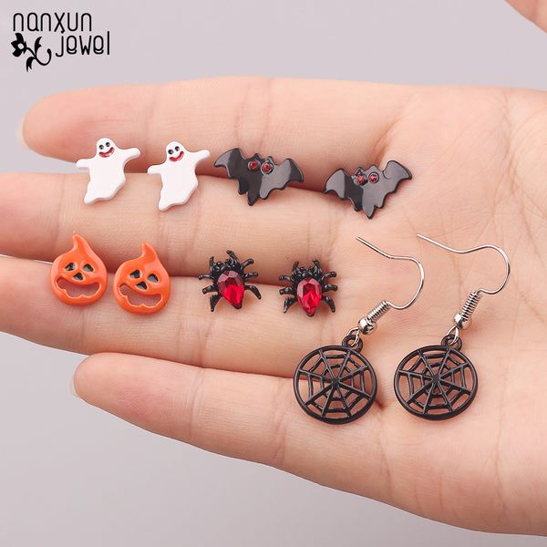 

5 pairs/set christmas halloween stud earrings set bat pumpkin lamp spider web skeleton ghost ear studs fashion women jewlry, Golden;silver