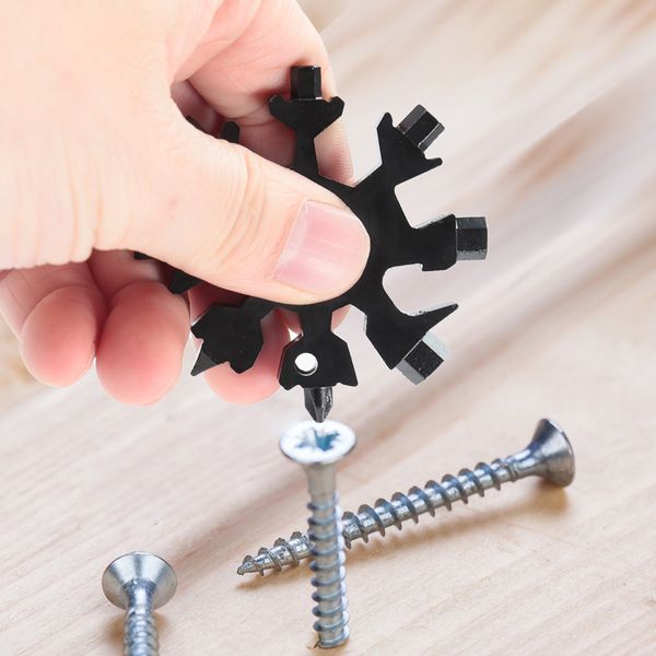 

18 in 1 snowflake multi-tool card screwdriver keychain combination tools