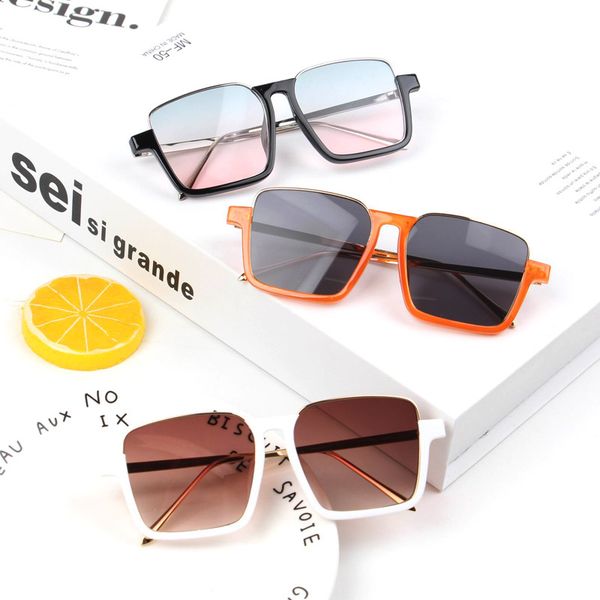 

2020 brand kinder zonnebril boys&girls cute stage square party sun glasses model show cool 3-8 yrs children oculos n134, White;black