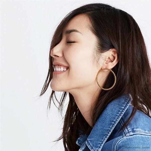 

Simple Round Circle Big Earrings For Women Bijoux New Trendy Jewelry Earings Gold-color Punk Earring Stud E0197