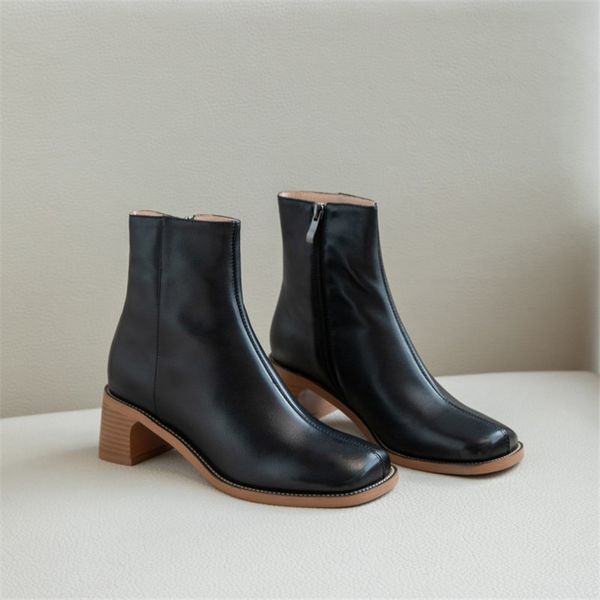 

winter vintage square head boots women's thick heel short tube side zipper leather boots and bare, Black