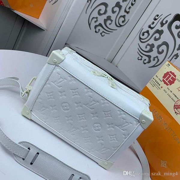 

new shoulder bag luxury shoulder bag metal hardware luxury fashion large capacity leather and canvas production fashion printing m30341 a12