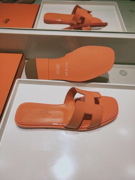 

Summer new products for young women's brown flat shoes transparent sandals