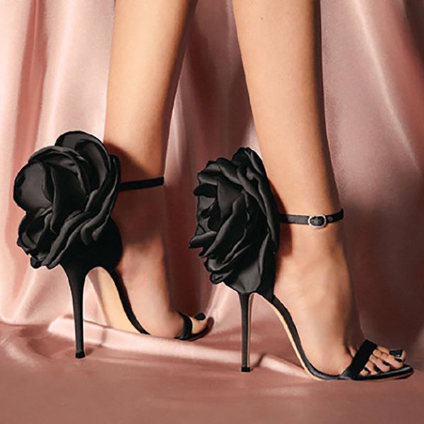 

2019 women pumps black big flower sandals star style fashion word buckle high heels retro party shoes