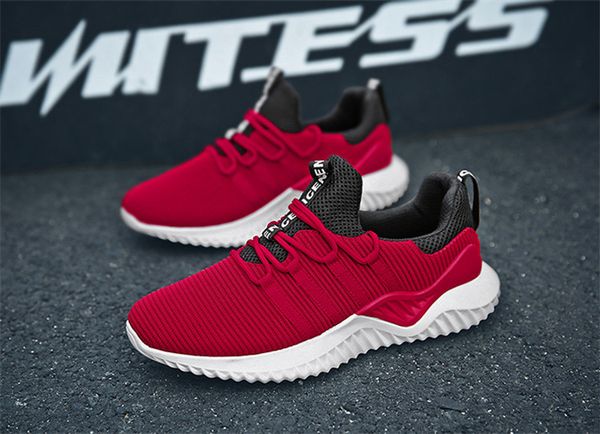 

r shoes triple s sneakers cool bottom wild lightweight sneakers white black four color running outdoor shoes
