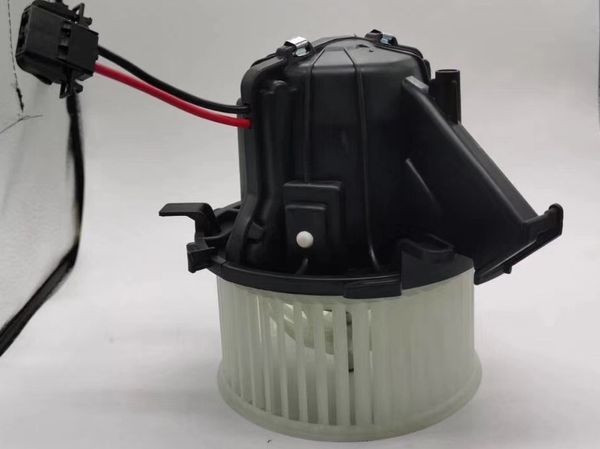 8K1820021B 8K1820021C Isıtıcı Blower Motor A / C Audi A4 S4 A5 S5 Q5 2008