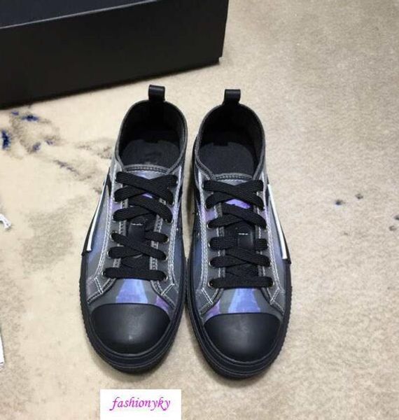 

top classics b23 single m classic в качестве основного видения, в виде печати большой площади на верхней части обуви любителей размера 37, Black