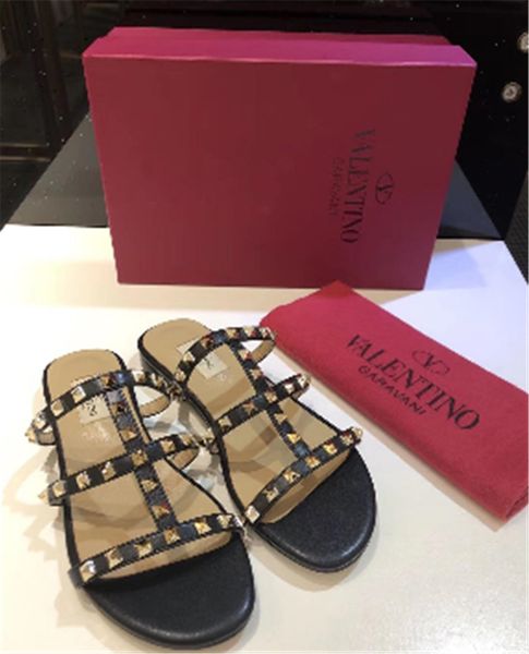

2019 new popular women's flat rivet valen espadrilles shoes casual sandals leather flat slippers flip flop 35-41, Black