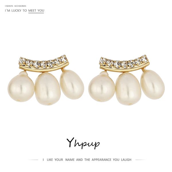 

yhpup stylish natural pearl small stud earrings luxury rhinestone geometric earrings elegant jewelry bijoux femme gift 2020, Golden;silver