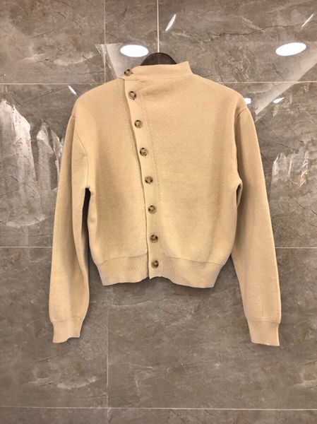 

2019 women wild winter new micro-breasted collar cardigan 1014, White