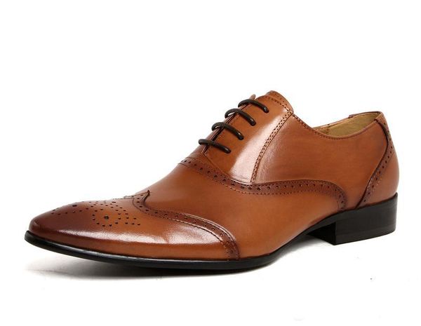 Kalite Siyah / Kahverengi Formal Elbise Ayakkabı Erkek Oxfords Gerçek Deri brogues İş Ayakkabı Erkek Düğün Damat Ayakkabıları