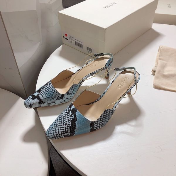 

2020 spring and summer new style square-toe thick heels. designer smart style black work high-heeled shoes. party black dress