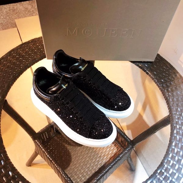 

2020 new ea couple casual sneakers couple fashion thick sneakers daily increase casual shoes luxury design