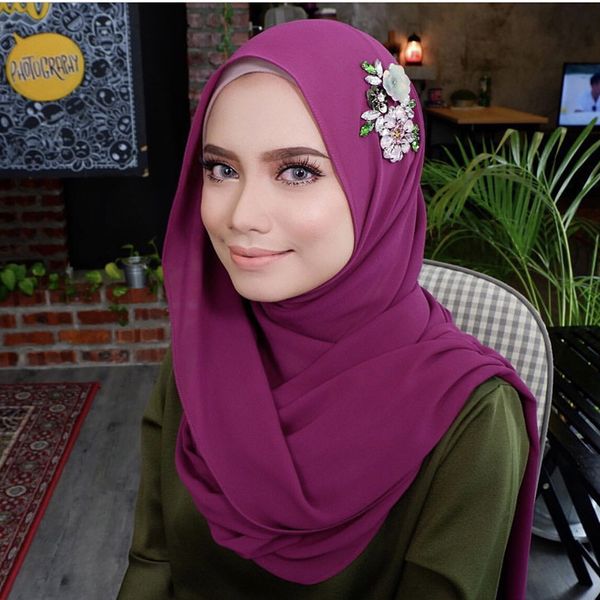 

grade chiffon man-made diamond headscarf hijab malaysia muslim head cover, Red