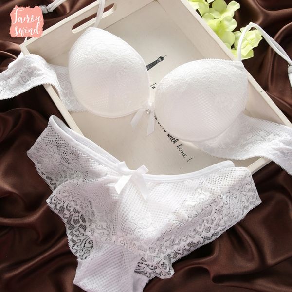 

brand new sexy женщин бюстгальтера белье установить роскошное vintage кружева вышивка push up bra panty нижнее белье set, Red;black