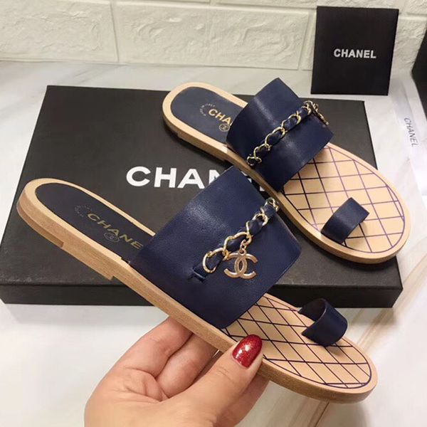 

2019 luxury de igner women flat lipper non lip leather bottom andal ummer fa hion beach cau al hoe flip flop hipping