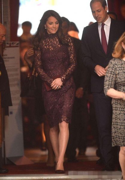 

full lace mother of the bride dresses elegant purple high neck wedding guest gowns with long sleeves knee length mother's dress, Black;red
