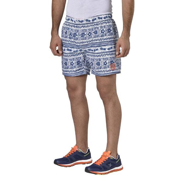 

flo a5131603 white male shorts kinetix, White;black