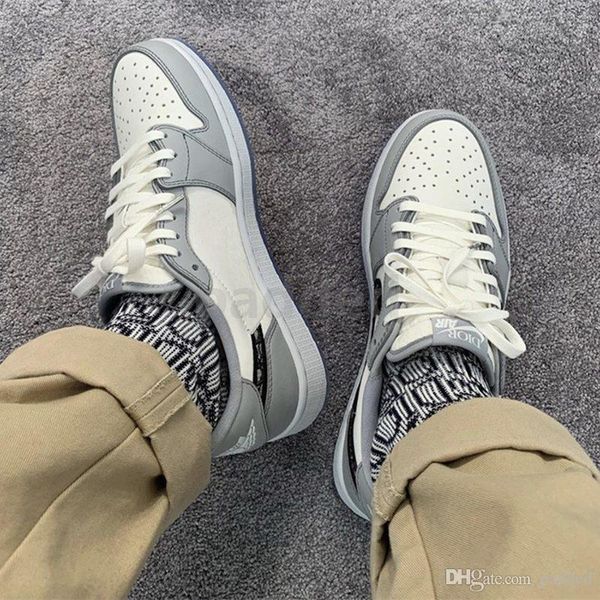 

new 1 low og grey 2020 mens basketball shoes oblique trainers 1s designer crystal bottom baskets sneakers size 36-45, White;red
