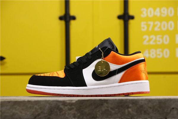 

aj 1 1s j1 shattered backboard 553558-010 silk low jumpman 2019 men sports basketball shoe mens sneakers shoes women boots new