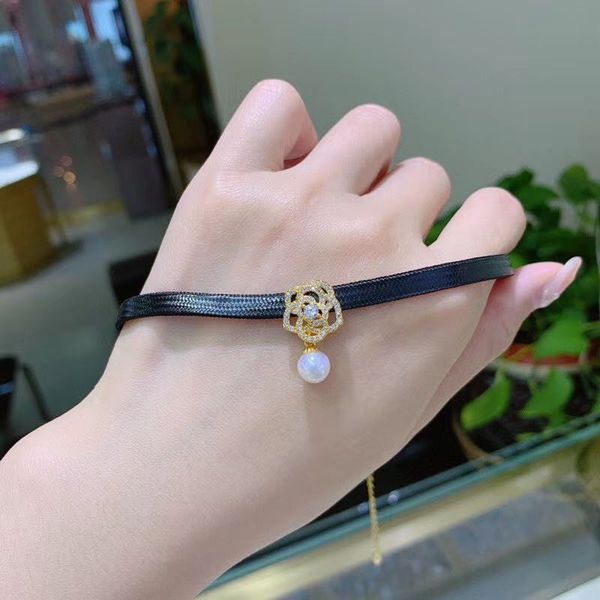 

new natural 12mm white shell pearl (imitation pearl) leather rope necklace 35cm, Silver