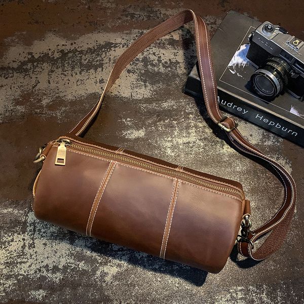 

2019 fashionable cylindrical single-shoulder bag single-shoulder bag simple and casual pillow, and men's women's