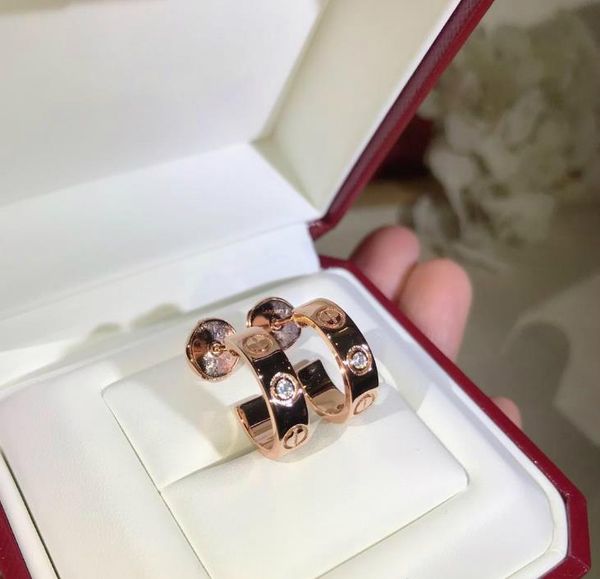 

Ѭоконе дизайнеѬкие лбовне еѬги клаиека еѬи еѬлингового еѬебѬ, Golden;silver