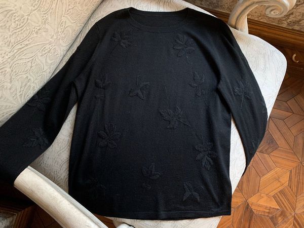 

2019 new ladies fashion long sleeve hand-embroidered maple pure cashmere sweater 1212, White;black