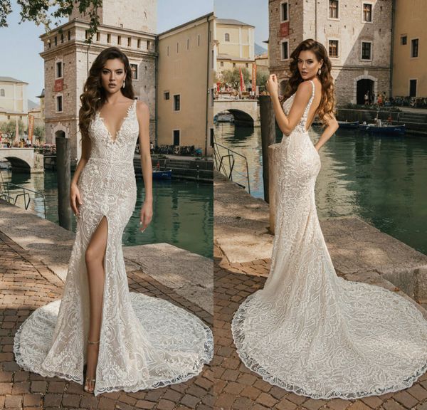 

2021 fashion wedding dresses deep v neck front split lace appliques bridal gowns backless sweep train mermaid wedding dress, White