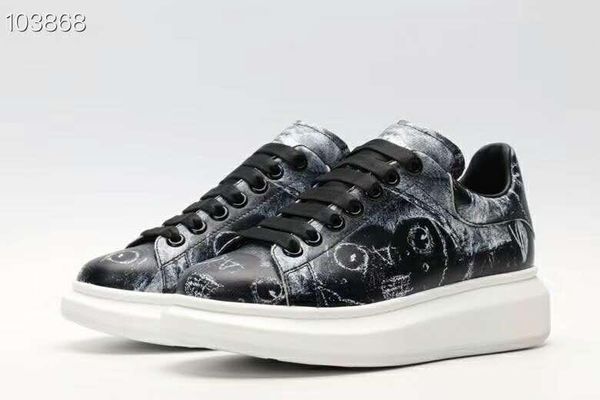 

2019 последние негабаритные кроссовки черно-белые, женские и мужские повседневные бегуны негабаритная резиновая подошва с фирменным дизайном марки